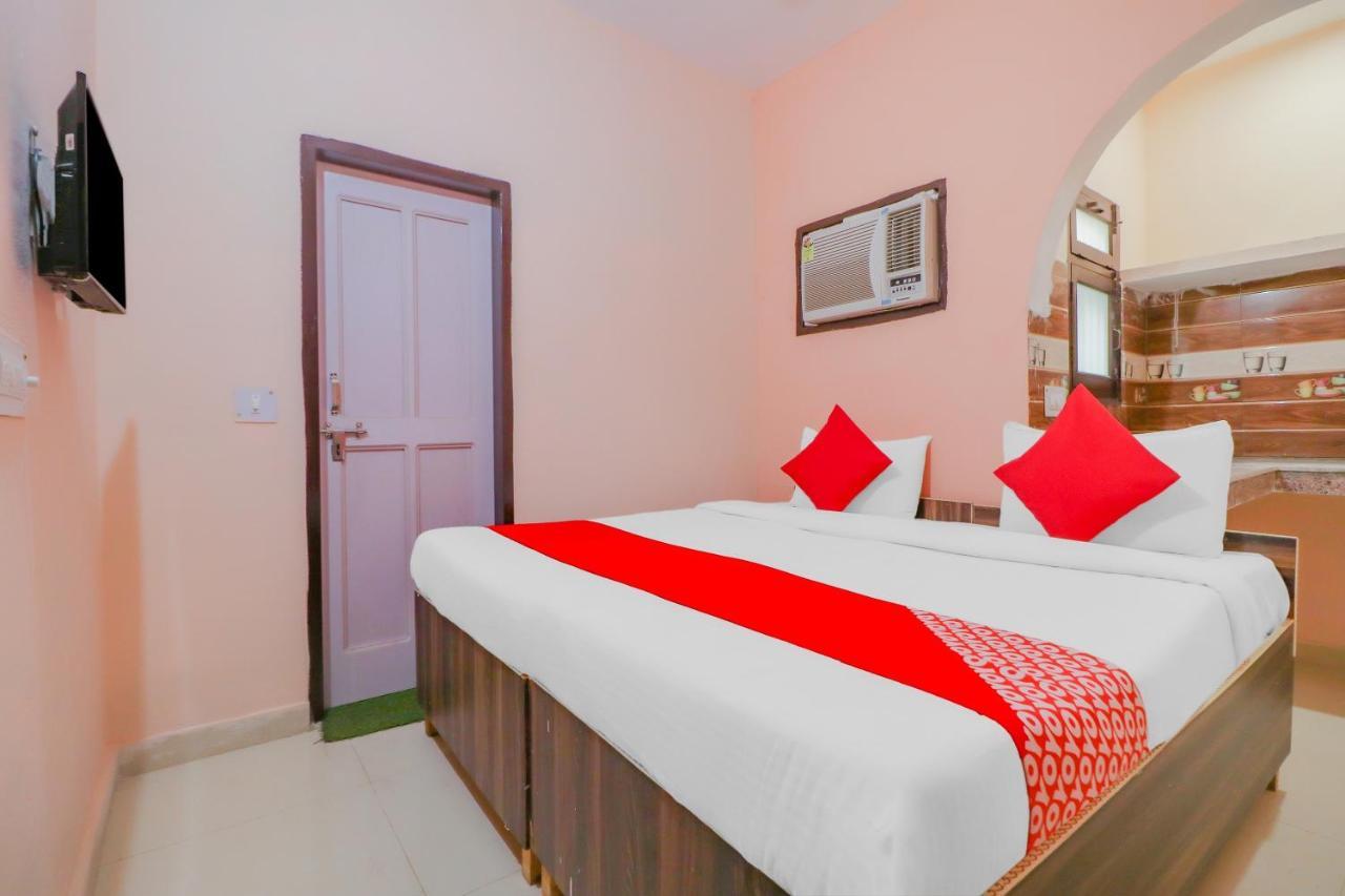 Hotel O Bhardwaj Guest House Garhi Harsaru Bagian luar foto